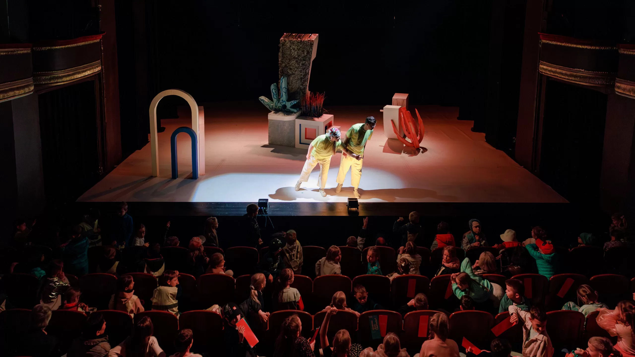 Spektaklis „Klausau, Jūsų Didenybe!“, Vilniaus senasis teatras