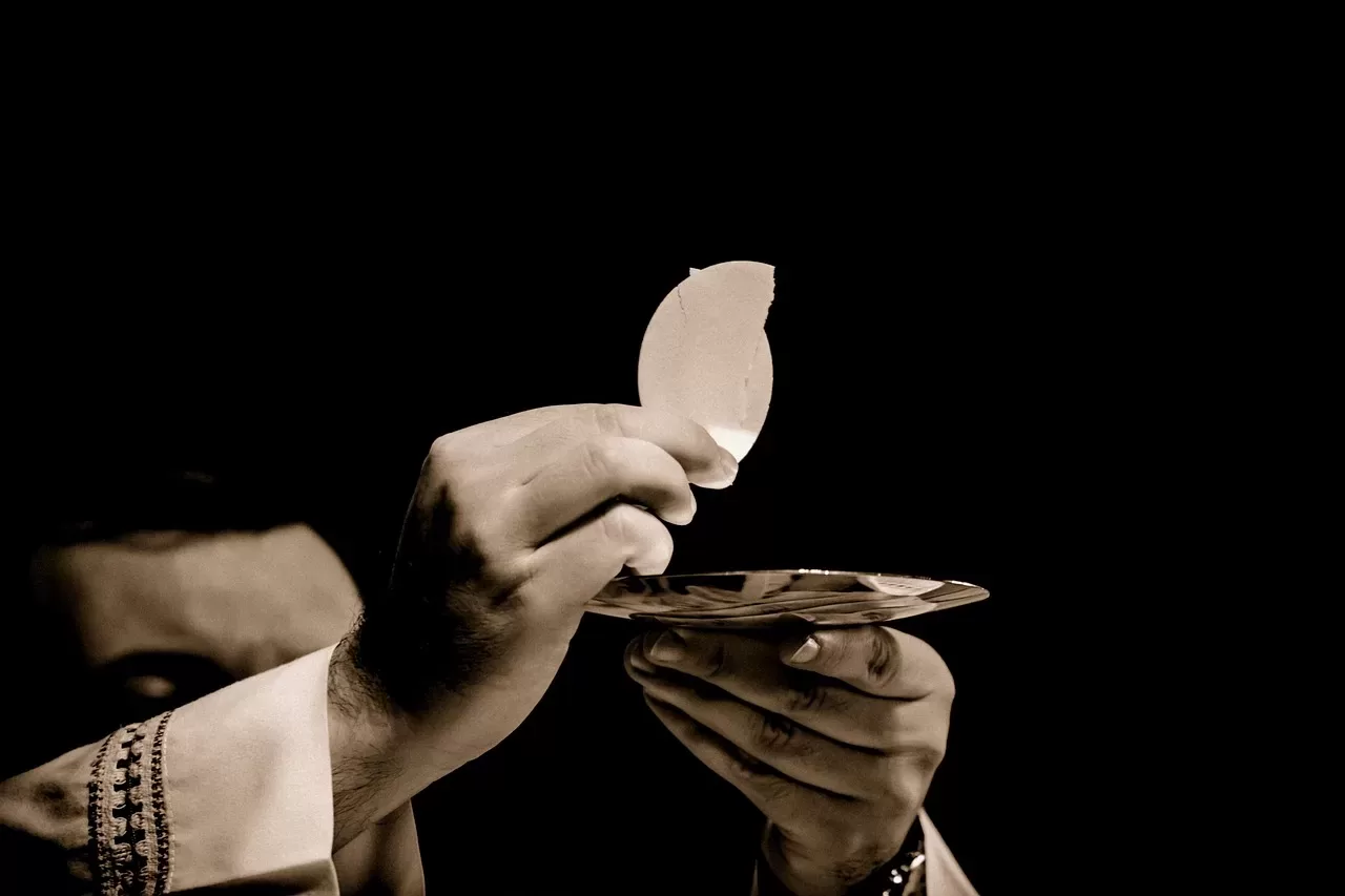 Komunija, Kristaus Kūnas ir Kraujas, Eucharistija